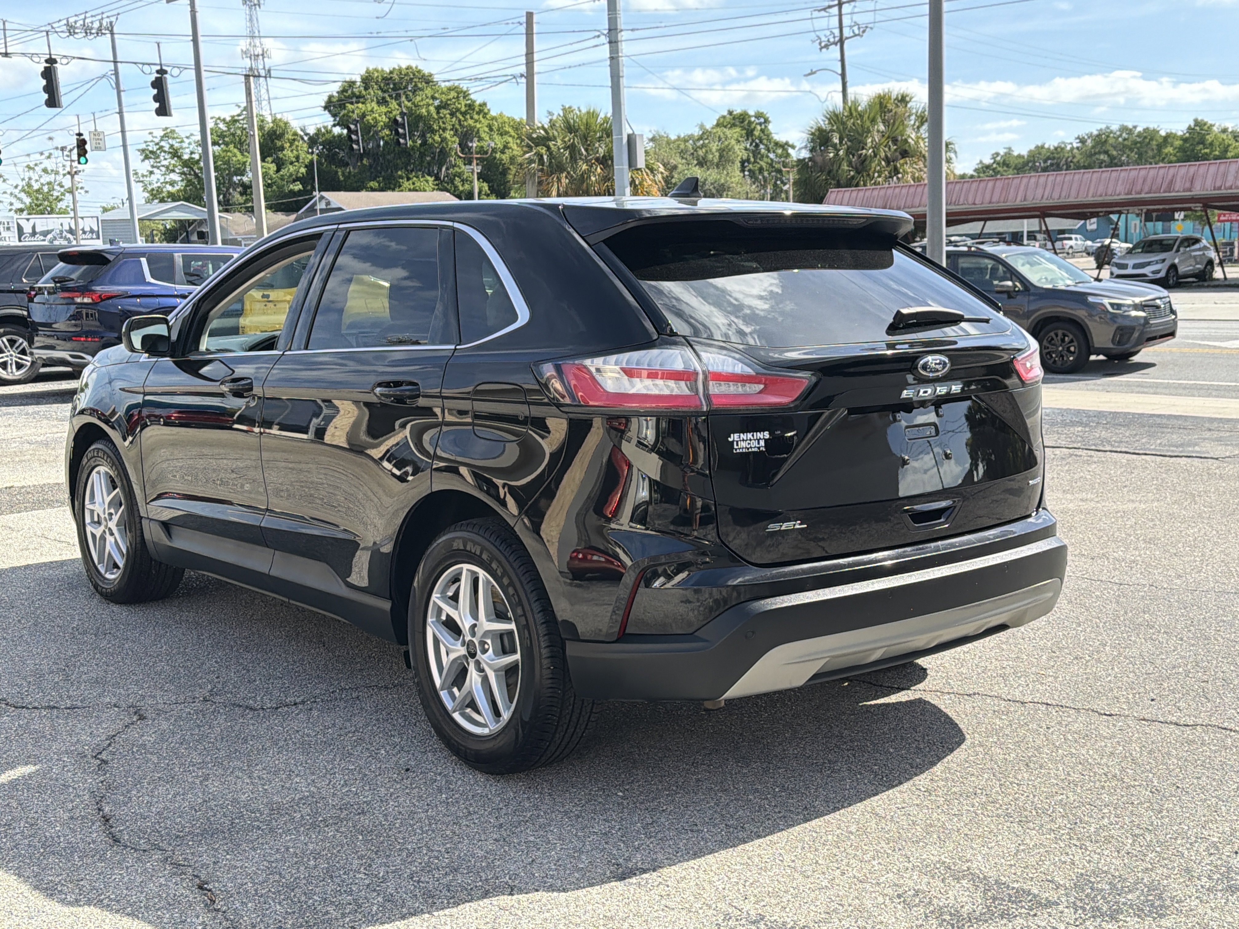 Used 2024 Ford Edge SEL AWD/4WD image 6
