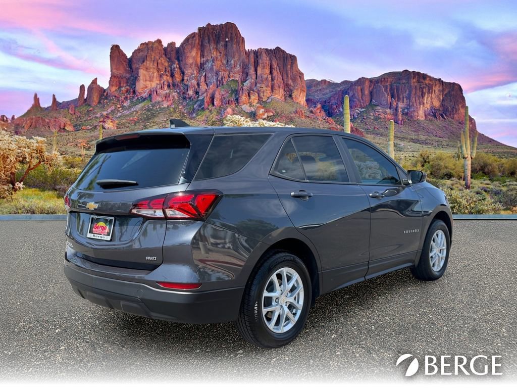 Used 2022 Chevrolet Equinox LS w/ LS Convenience Package AWD/4WD image 8