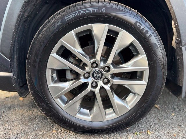 Used 2019 Toyota RAV4 XLE Premium w/ All Weather Liner Package AWD/4WD image 10