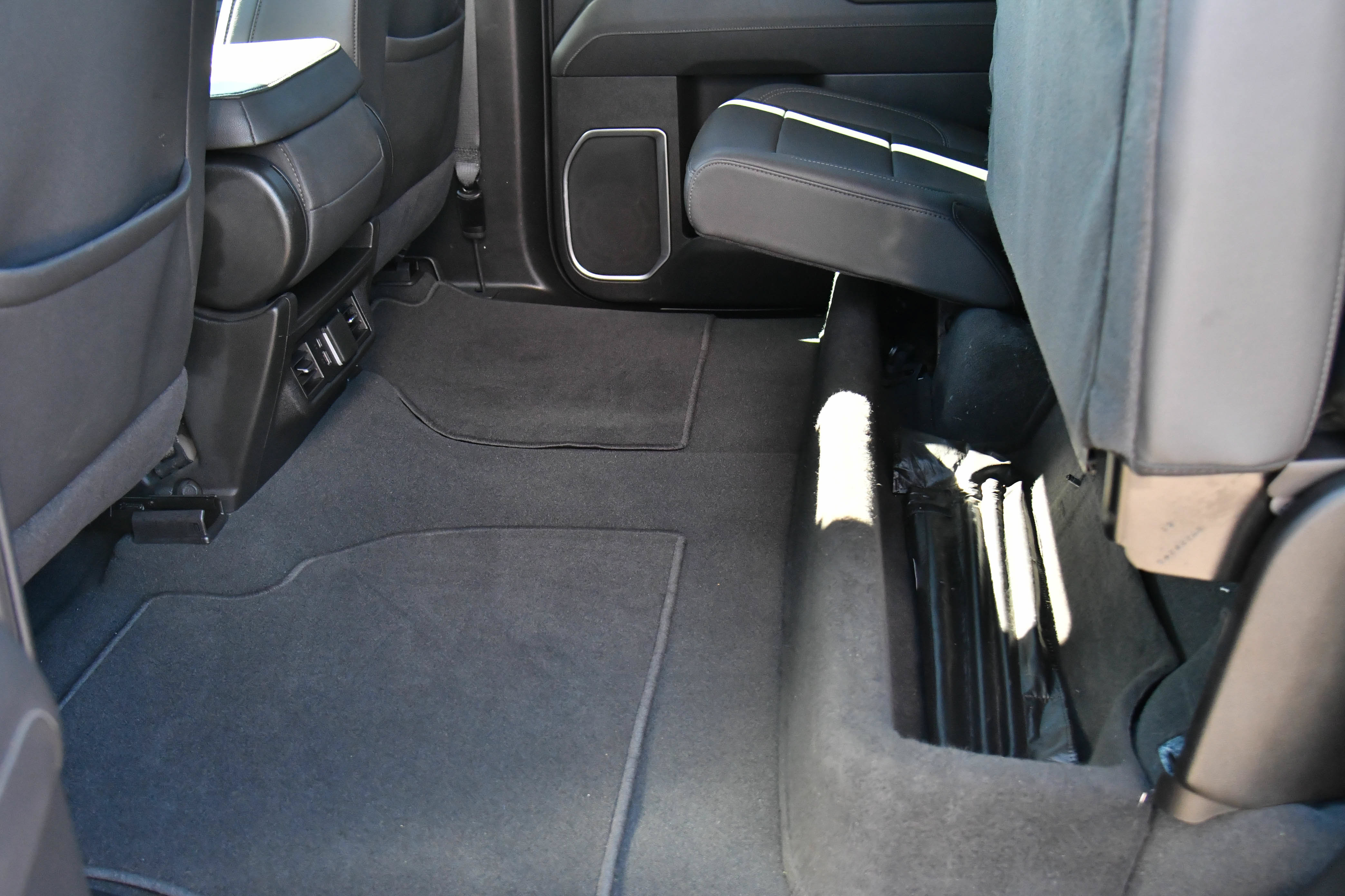 Used 2025 GMC Sierra 1500 SLT AWD/4WD image 40