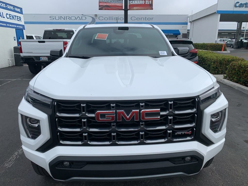 Used 2023 GMC Canyon AT4 image 4
