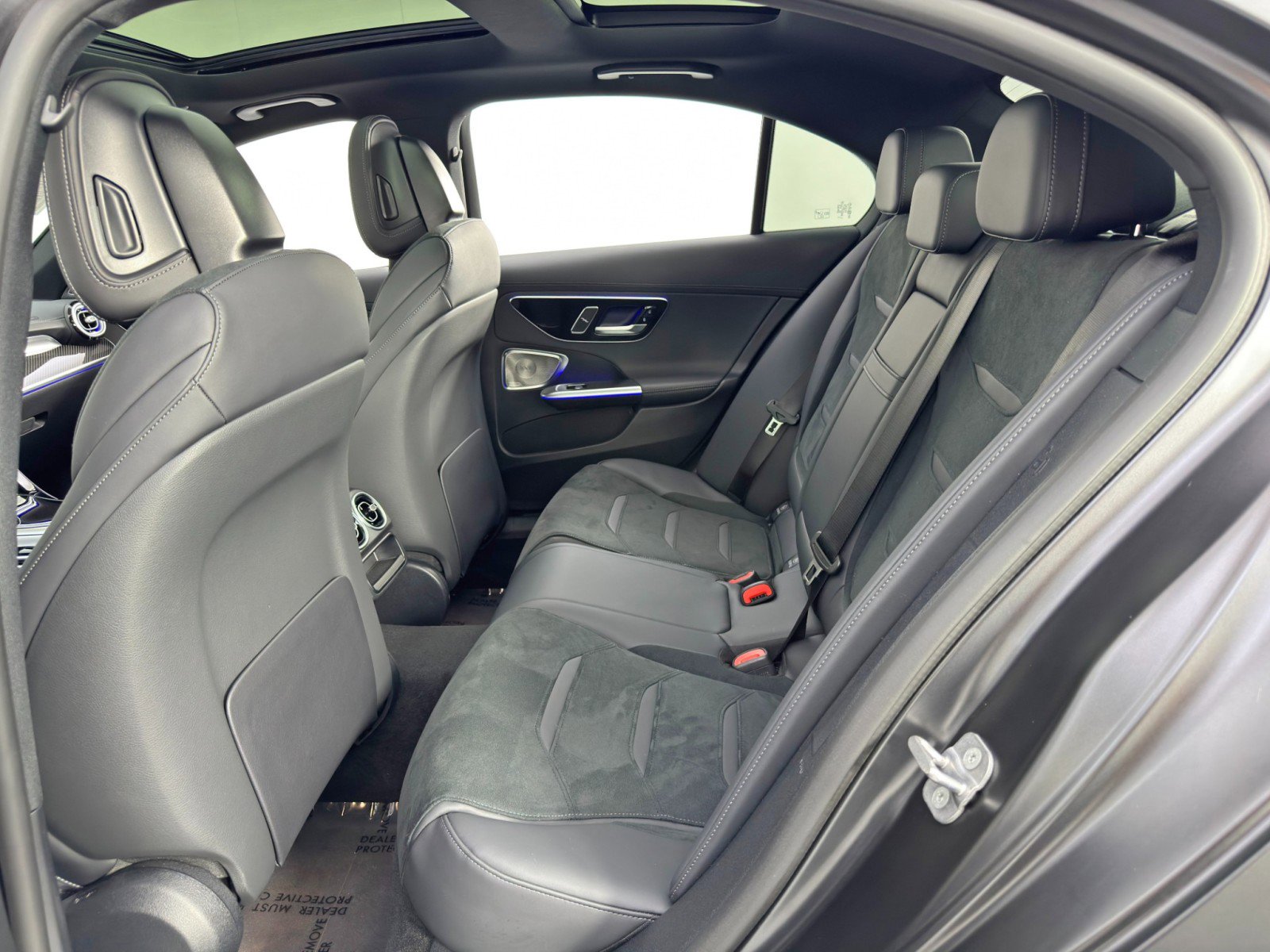 Used 2025 Mercedes-Benz C 36 AMG S image 46