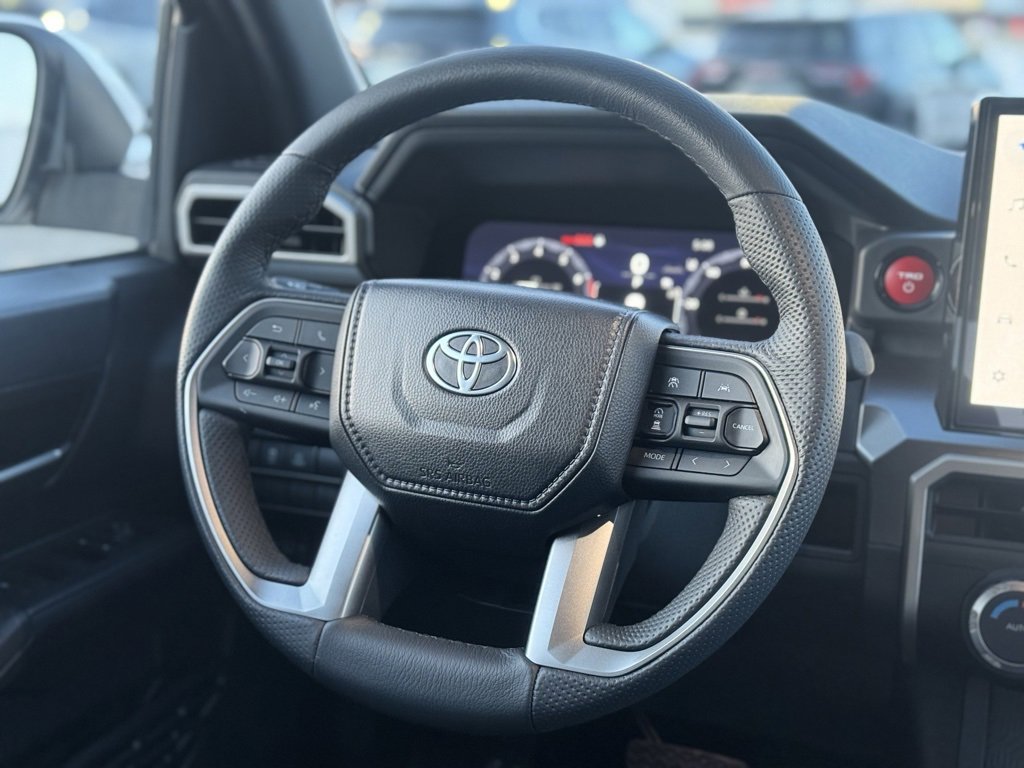 Used 2024 Toyota Tacoma TRD Off-Road image 13