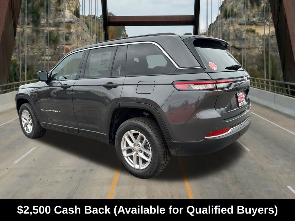New 2026 Jeep Grand Cherokee Laredo RWD image 9