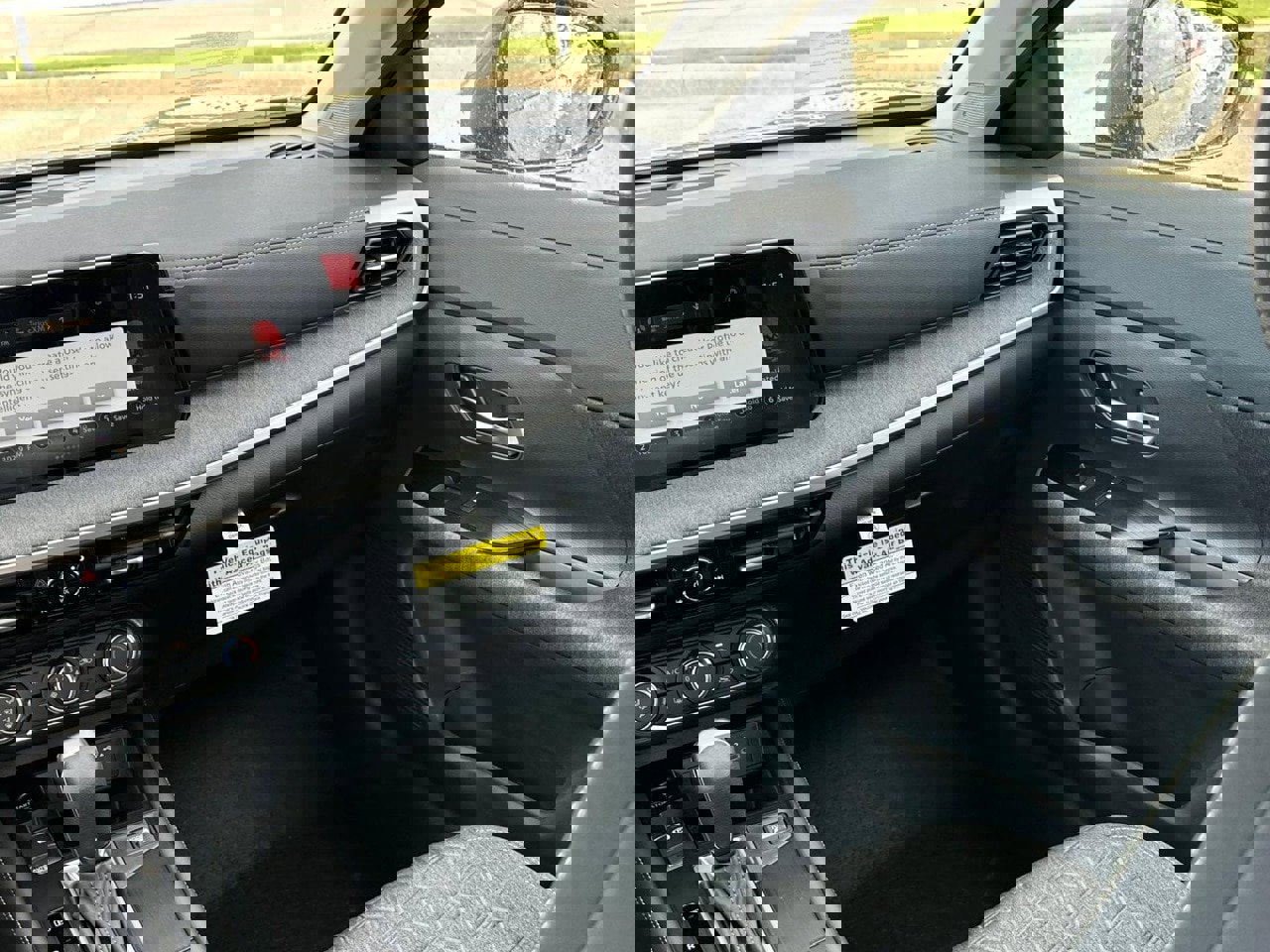 New 2025 Nissan Kicks SV image 11