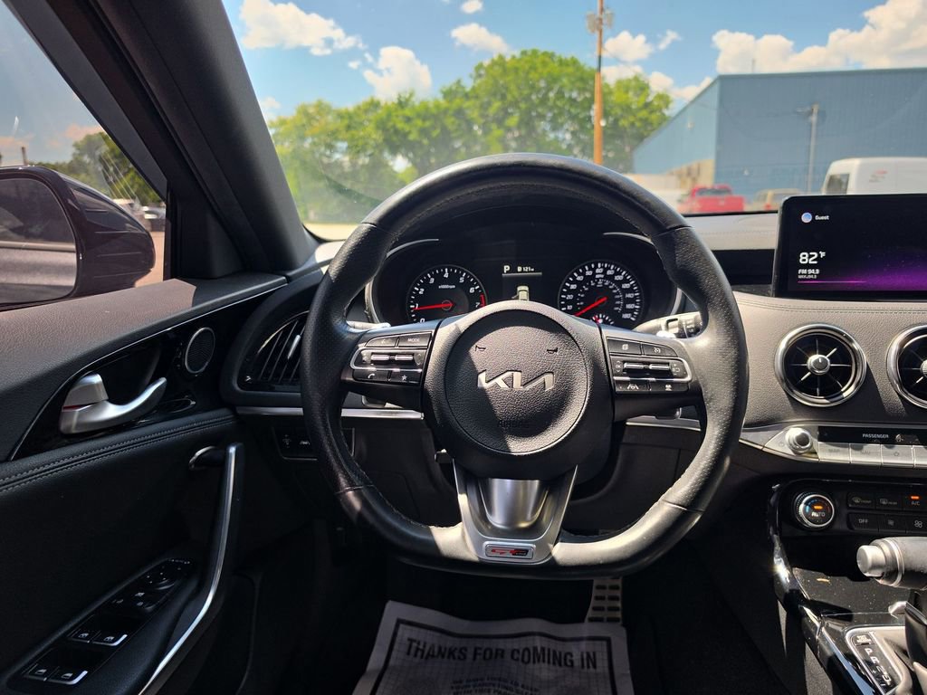 Used 2022 Kia Stinger GT-Line AWD/4WD image 11