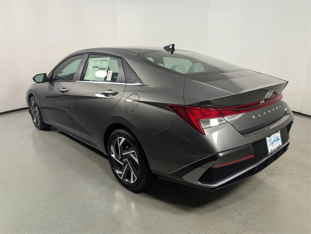 New 2026 Hyundai Elantra Limited w/ Cargo Package image 5