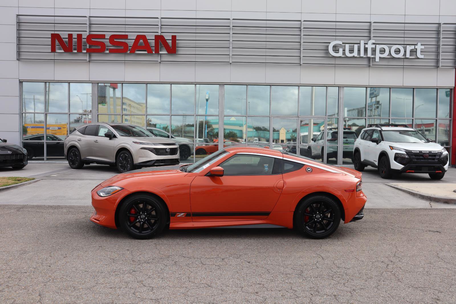 Used 2024 Nissan Z Performance w/ Heritage Edition image 3