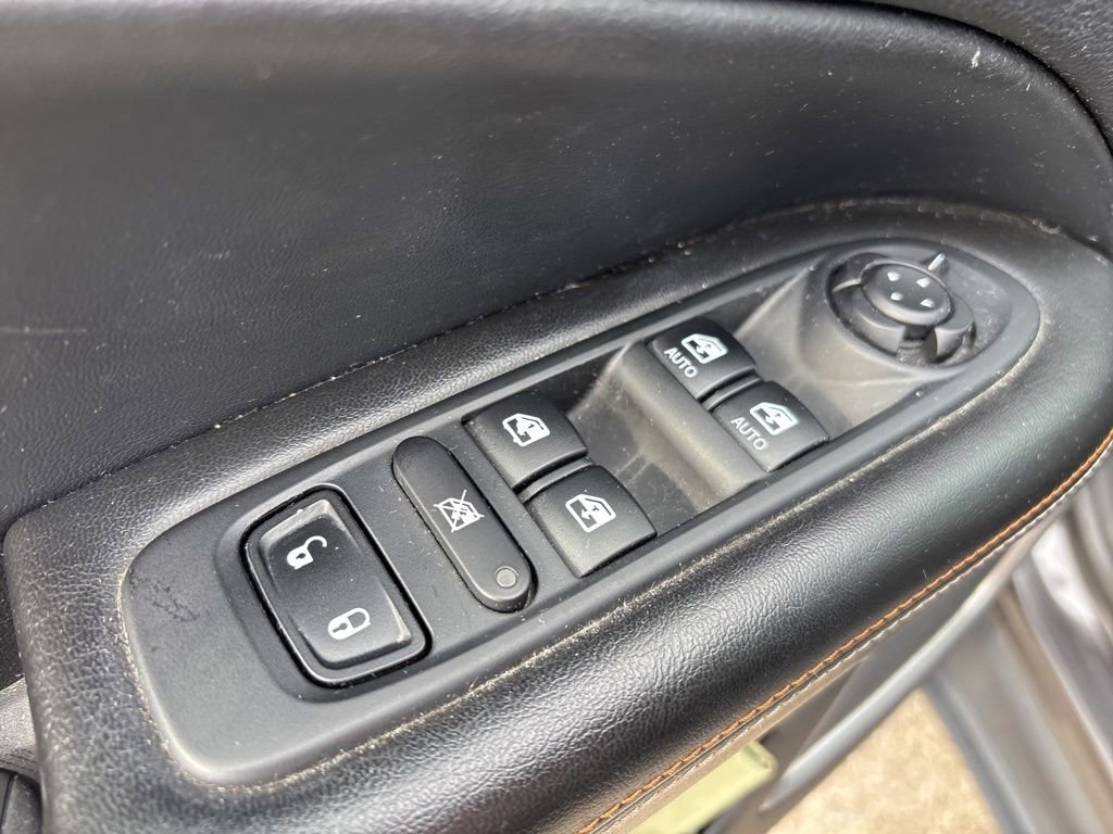 Used 2018 Jeep Compass Latitude w/ Popular Equipment Group image 18