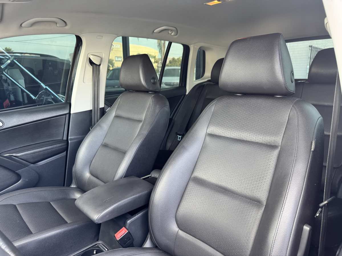 Used 2017 Volkswagen Tiguan S AWD/4WD image 36