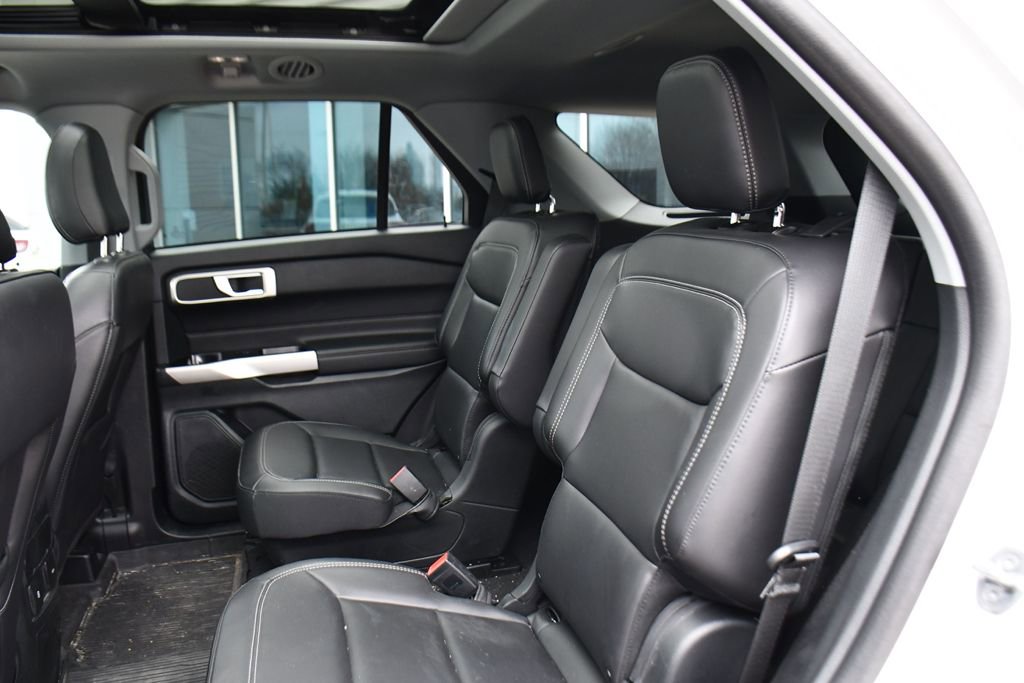 Used 2023 Ford Explorer XLT w/ Equipment Group 202A image 23