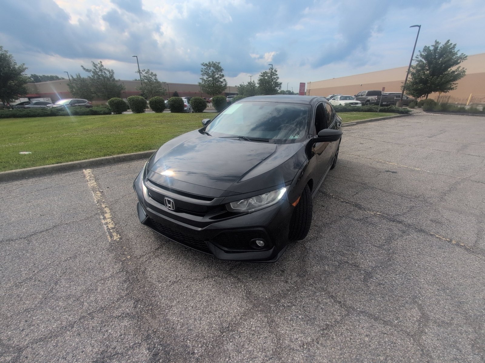 Used 2018 Honda Civic Sport image 12