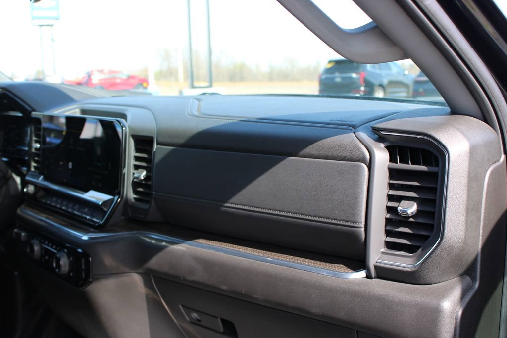 Used 2025 Chevrolet Silverado 1500 LT w/ Work Truck Package AWD/4WD image 30
