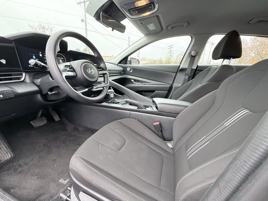 Certified 2024 Hyundai Elantra SEL image 9