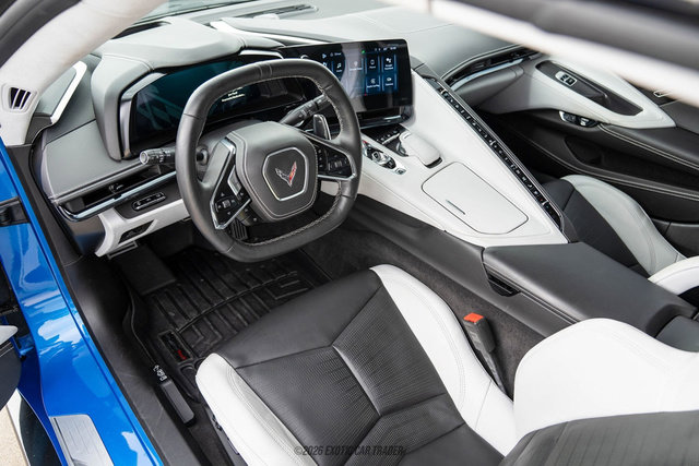 Used 2024 Chevrolet Corvette Stingray Premium Conv w/ Stealth Interior Trim Package RWD image 65