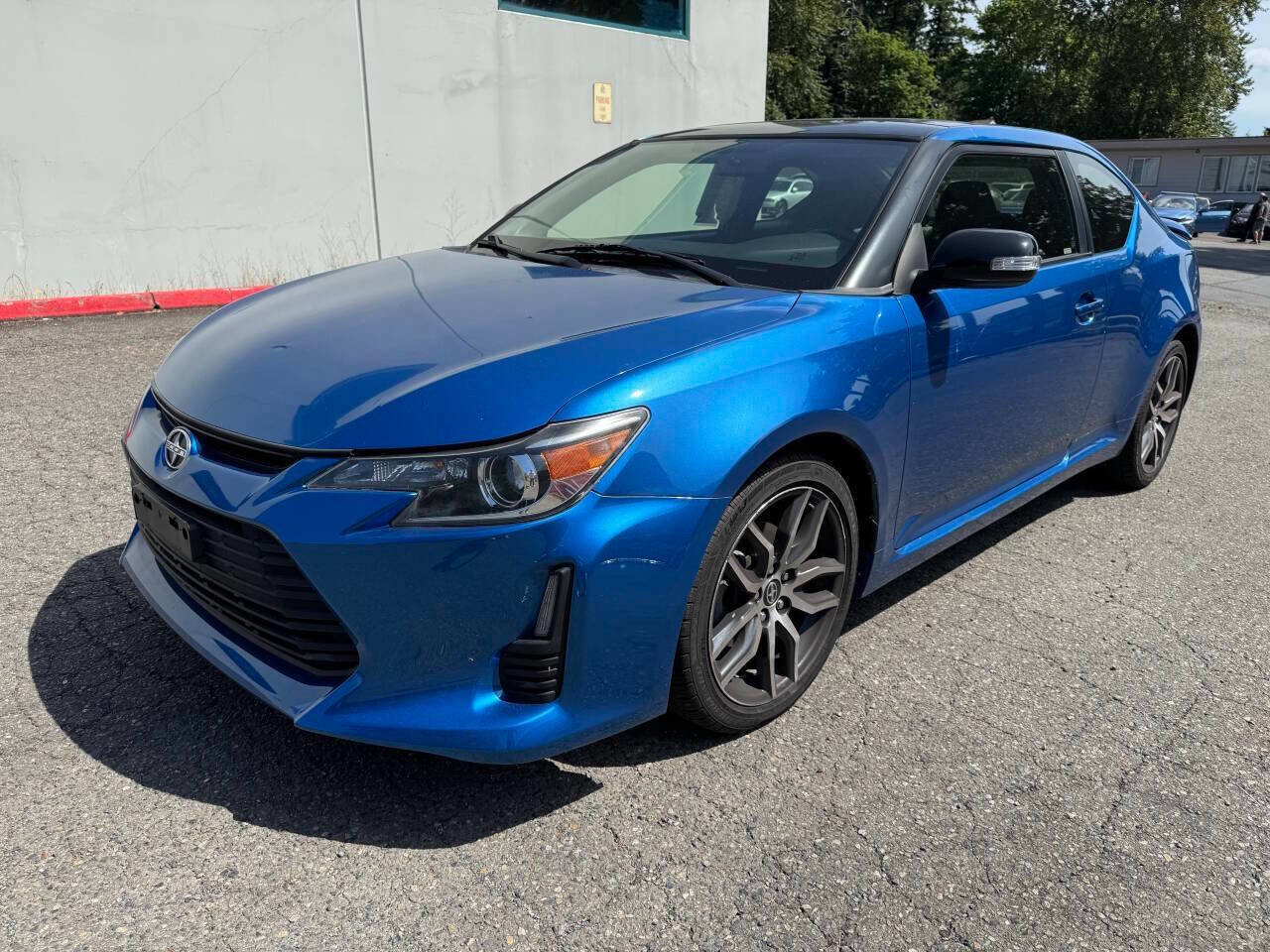 Used 2015 Scion tC image 1