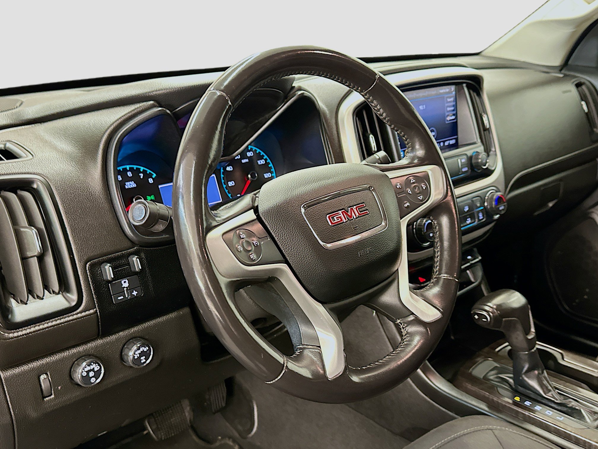 Used 2019 GMC Canyon SLE w/ SLE Convenience Package image 18