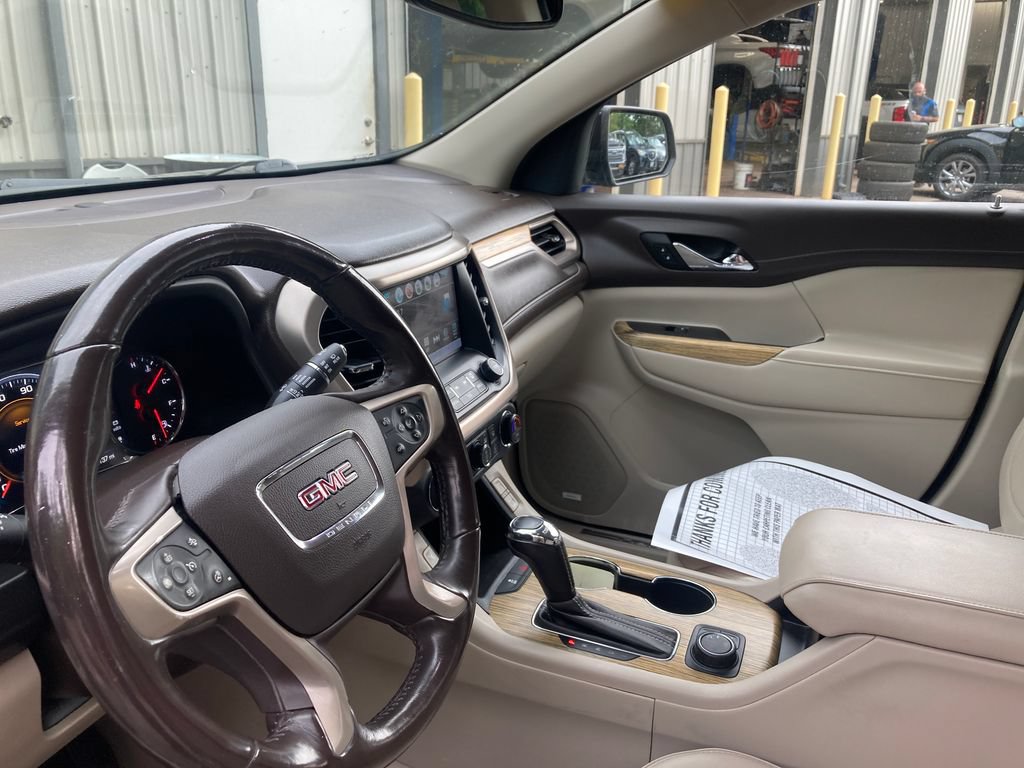 Used 2019 GMC Acadia Denali AWD/4WD image 16
