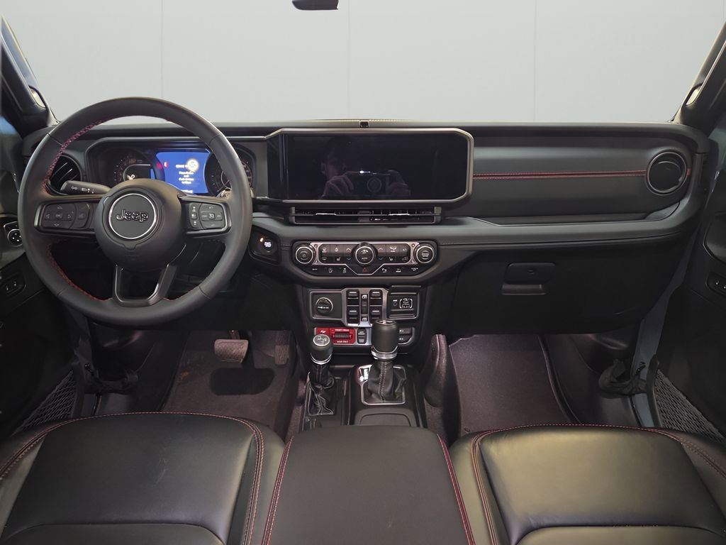 Used 2024 Jeep Wrangler Unlimited Rubicon image 12