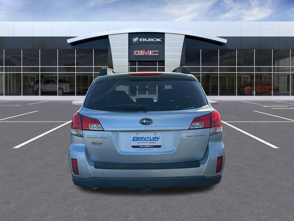 Used 2013 Subaru Outback 2.5i Premium w/ Popular Pkg 1A image 4