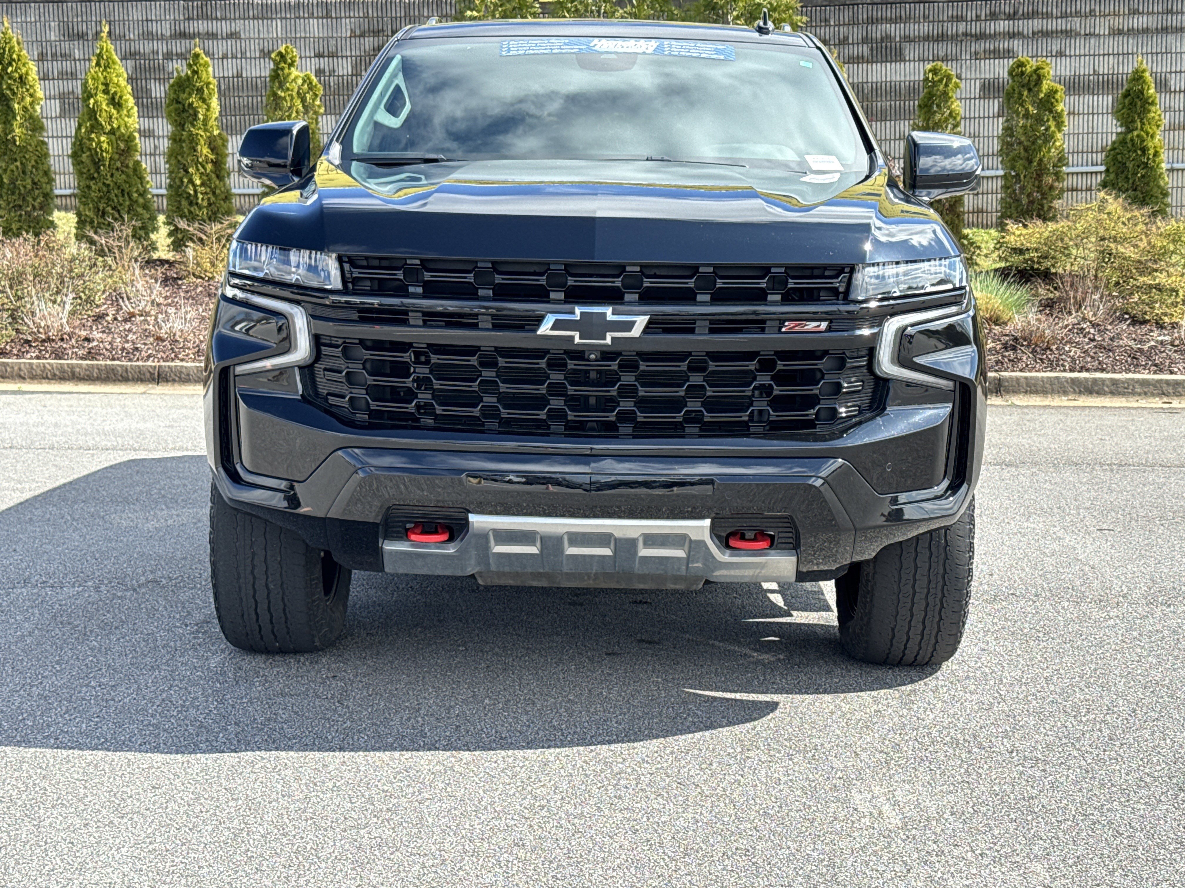 Used 2023 Chevrolet Tahoe Z71 w/ Luxury Package image 3