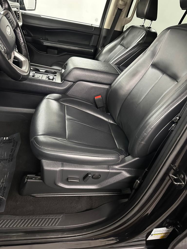 Used 2024 Ford Expedition Max XLT image 15