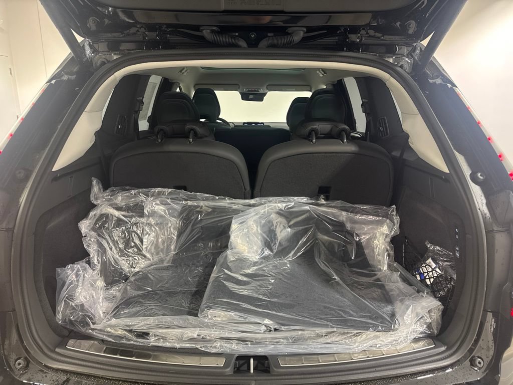 New 2026 Volvo EX90 Ultra AWD/4WD image 30