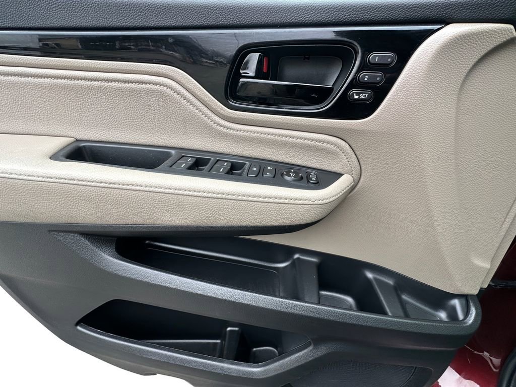 Used 2021 Honda Odyssey Touring image 11