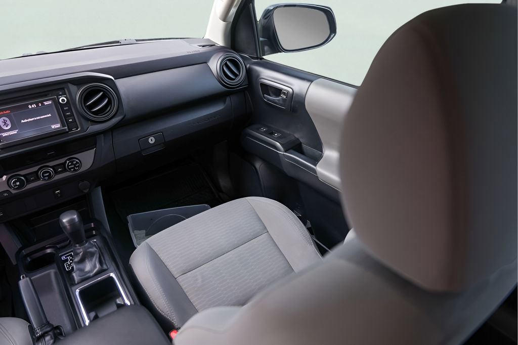 Used 2018 Toyota Tacoma SR w/ SR Convenience Package RWD image 28