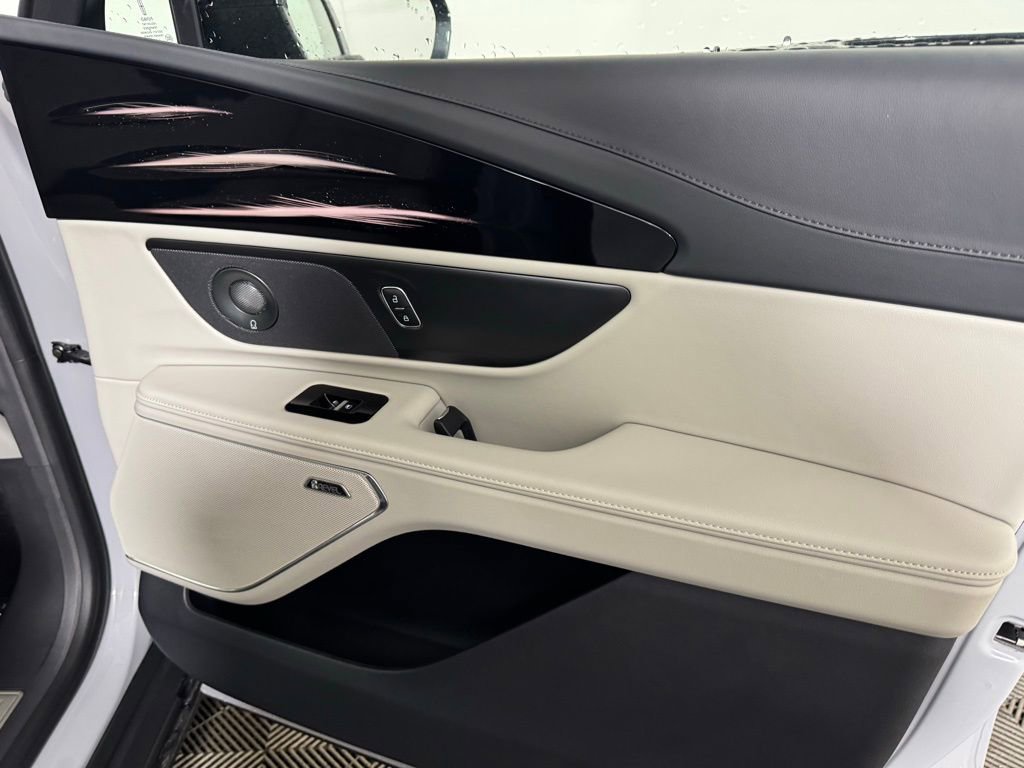 New 2026 Lincoln Nautilus Premier w/ Equipment Group 102A AWD/4WD image 22