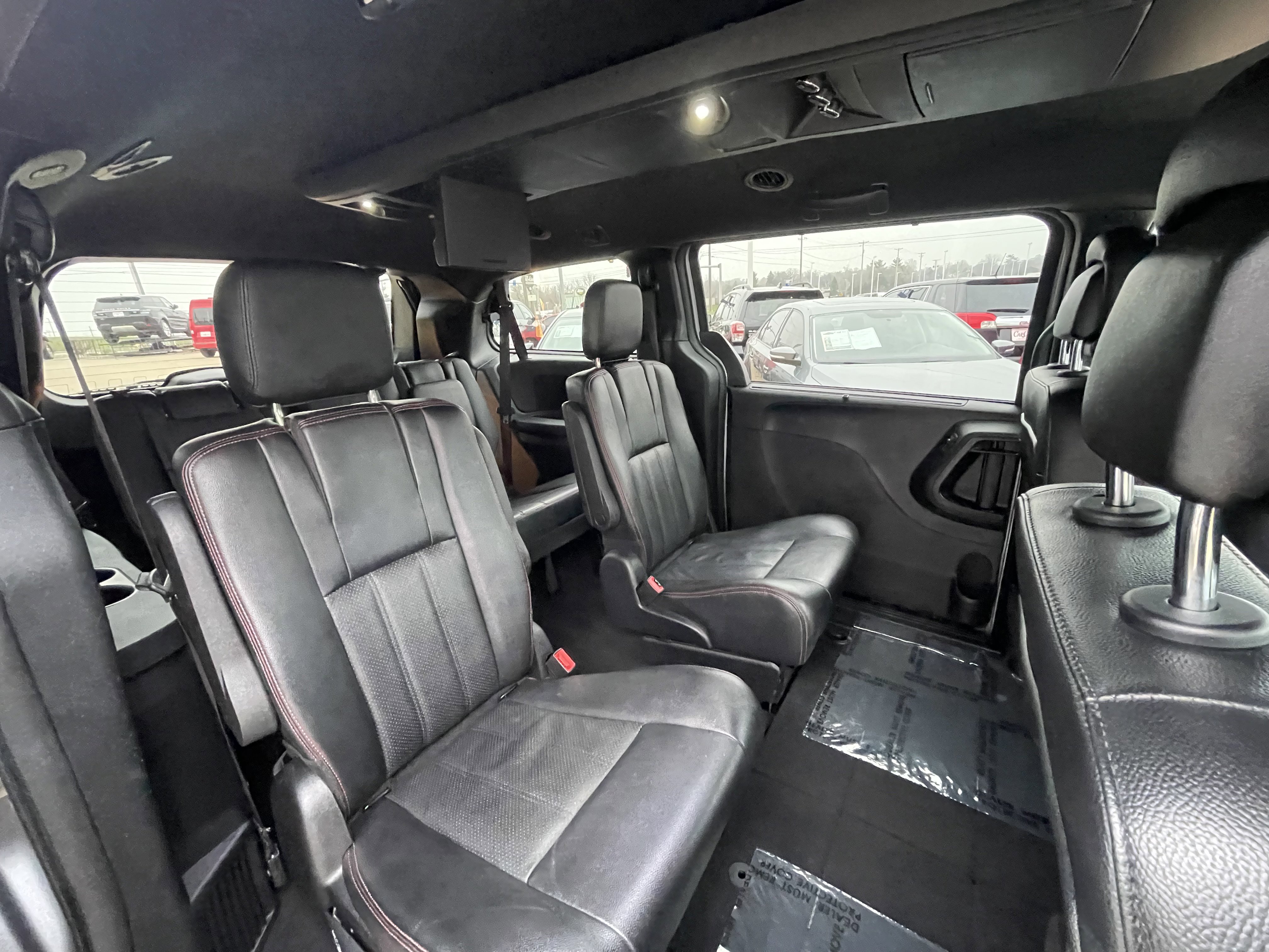 Used 2019 Dodge Grand Caravan GT image 13