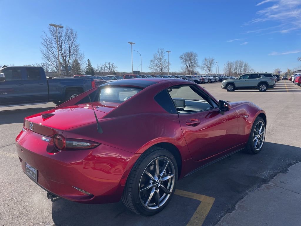 Used 2022 MAZDA MX-5 Miata RF Grand Touring RWD image 5