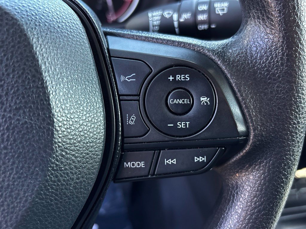 Used 2024 Toyota RAV4 XLE FWD image 14
