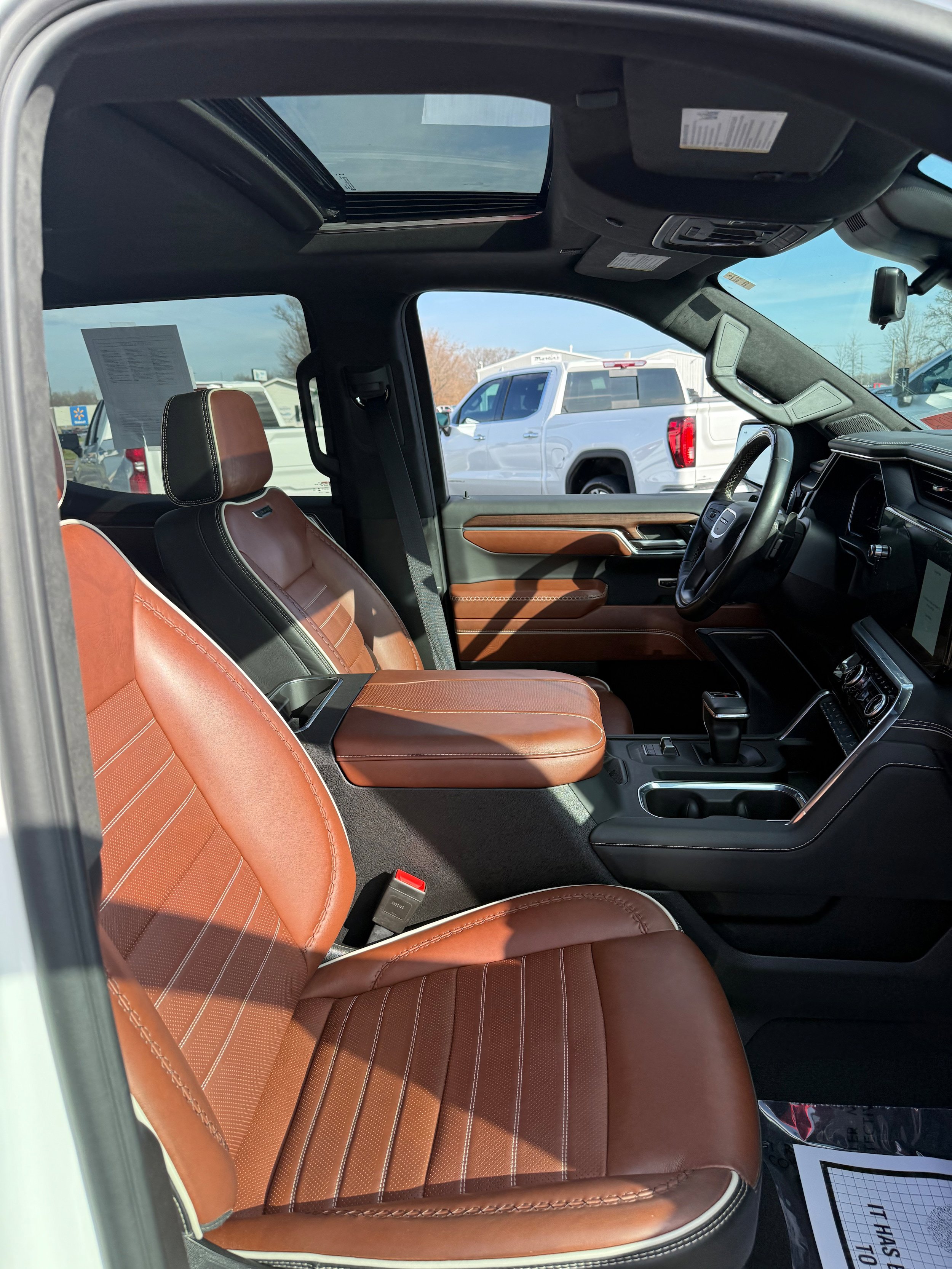 Used 2024 GMC Sierra 1500 Denali Ultimate AWD/4WD image 10