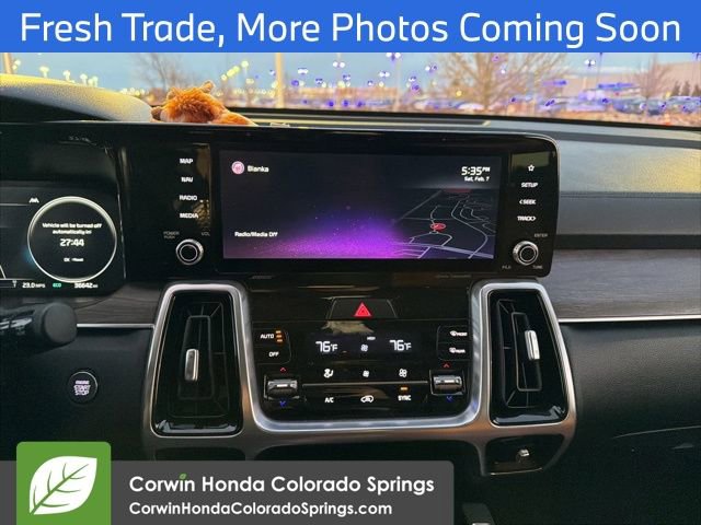 Used 2022 Kia Sorento SX Prestige w/ Rust Color Package image 10