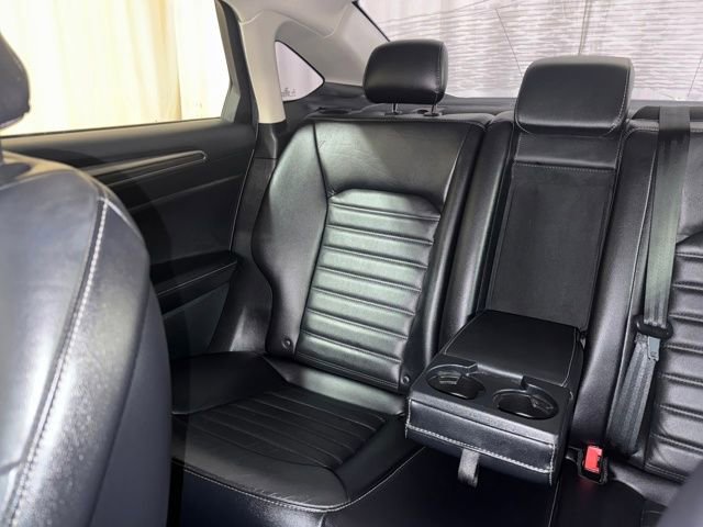 Used 2017 Ford Fusion Energi SE image 32