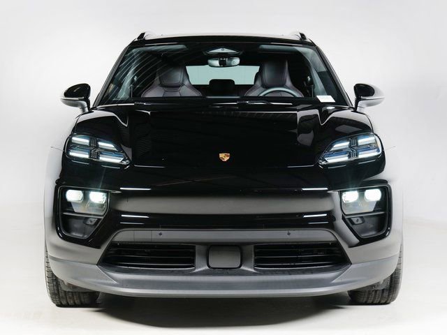 New 2025 Porsche Macan 4 Electric image 6