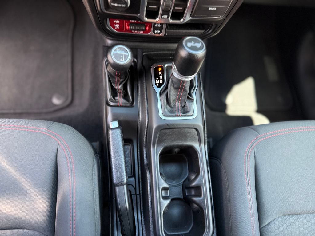 Used 2021 Jeep Wrangler Unlimited Rubicon AWD/4WD image 23