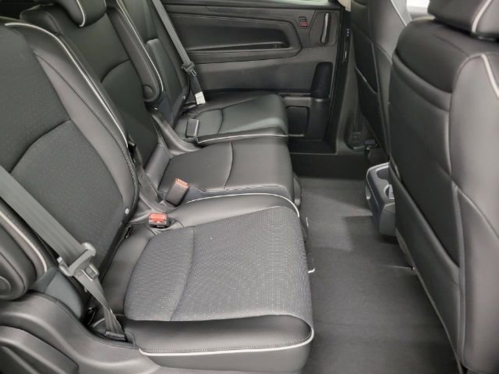 New 2026 Honda Odyssey Elite image 6