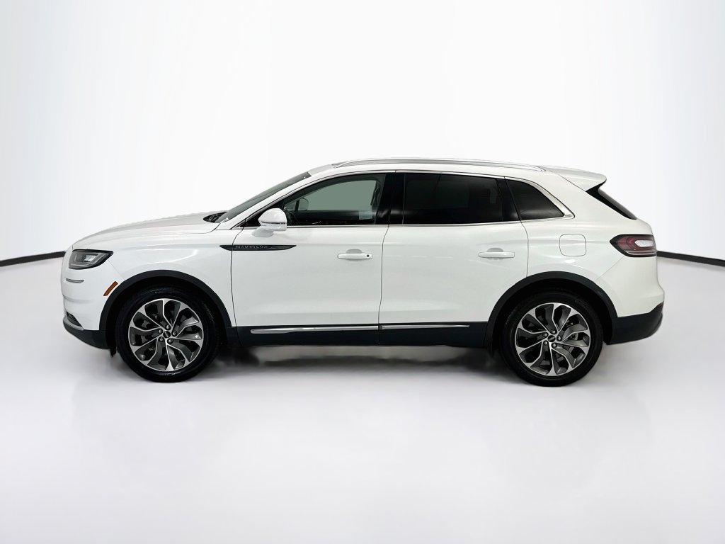 Used 2023 Lincoln Nautilus Reserve w/ Luxury Package AWD/4WD image 8