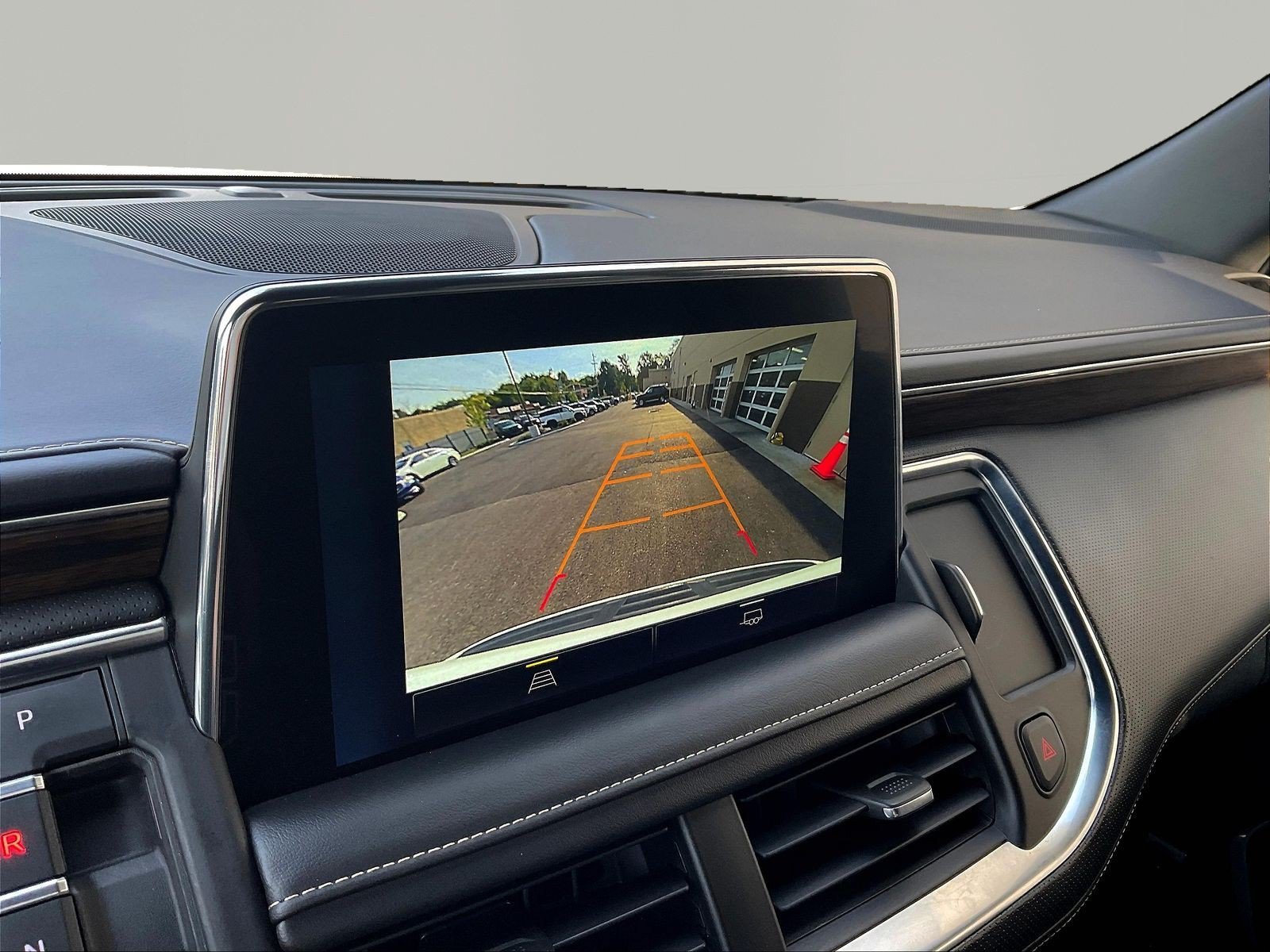 Used 2023 Chevrolet Tahoe Premier RWD image 14