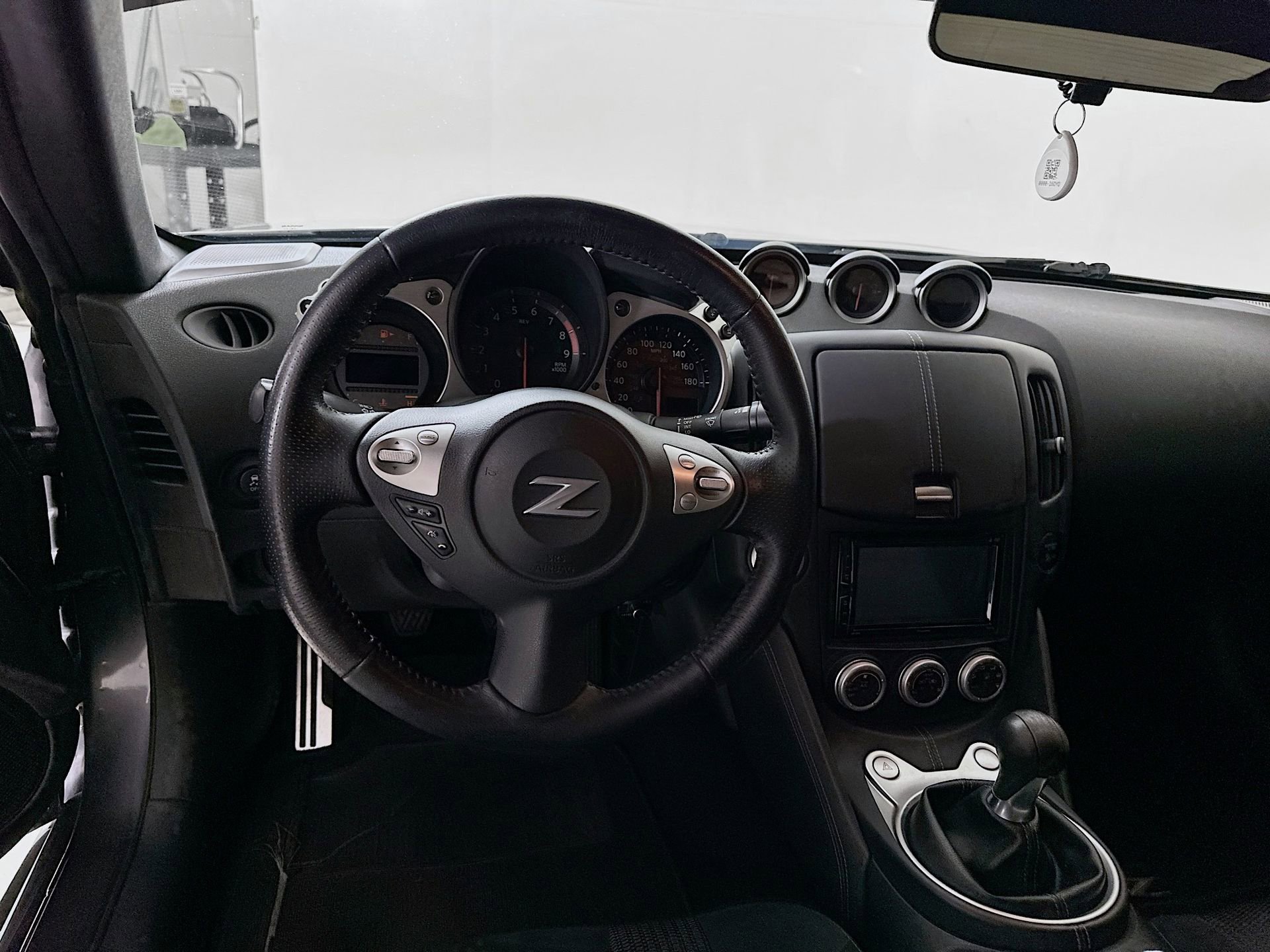 Used 2017 Nissan 370Z Coupe RWD image 20