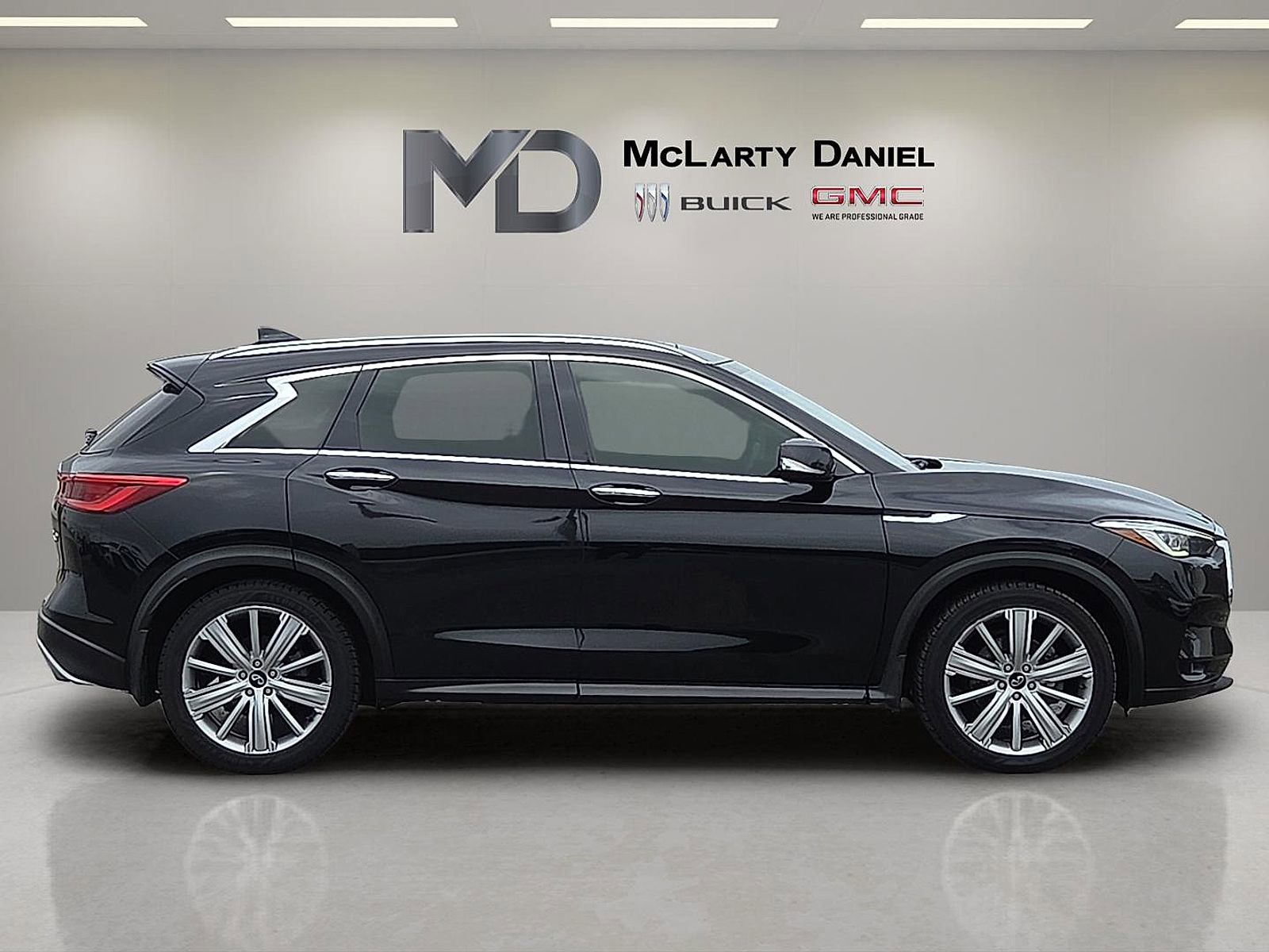 Used 2021 INFINITI QX50 Sensory FWD image 6