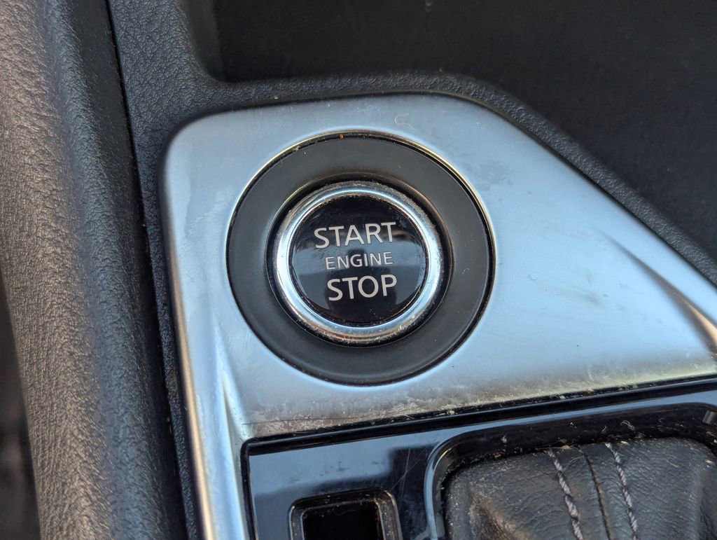 Used 2021 Nissan Sentra SV w/ Lighting Package image 17