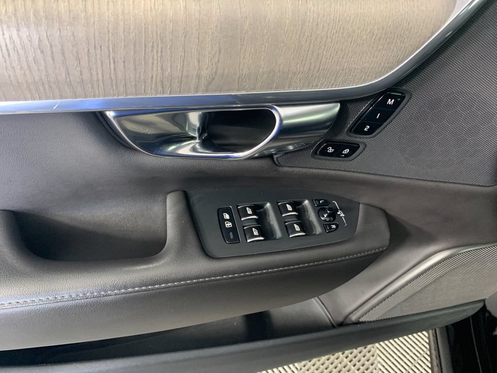 Used 2024 Volvo S90 B6 Plus AWD/4WD image 14