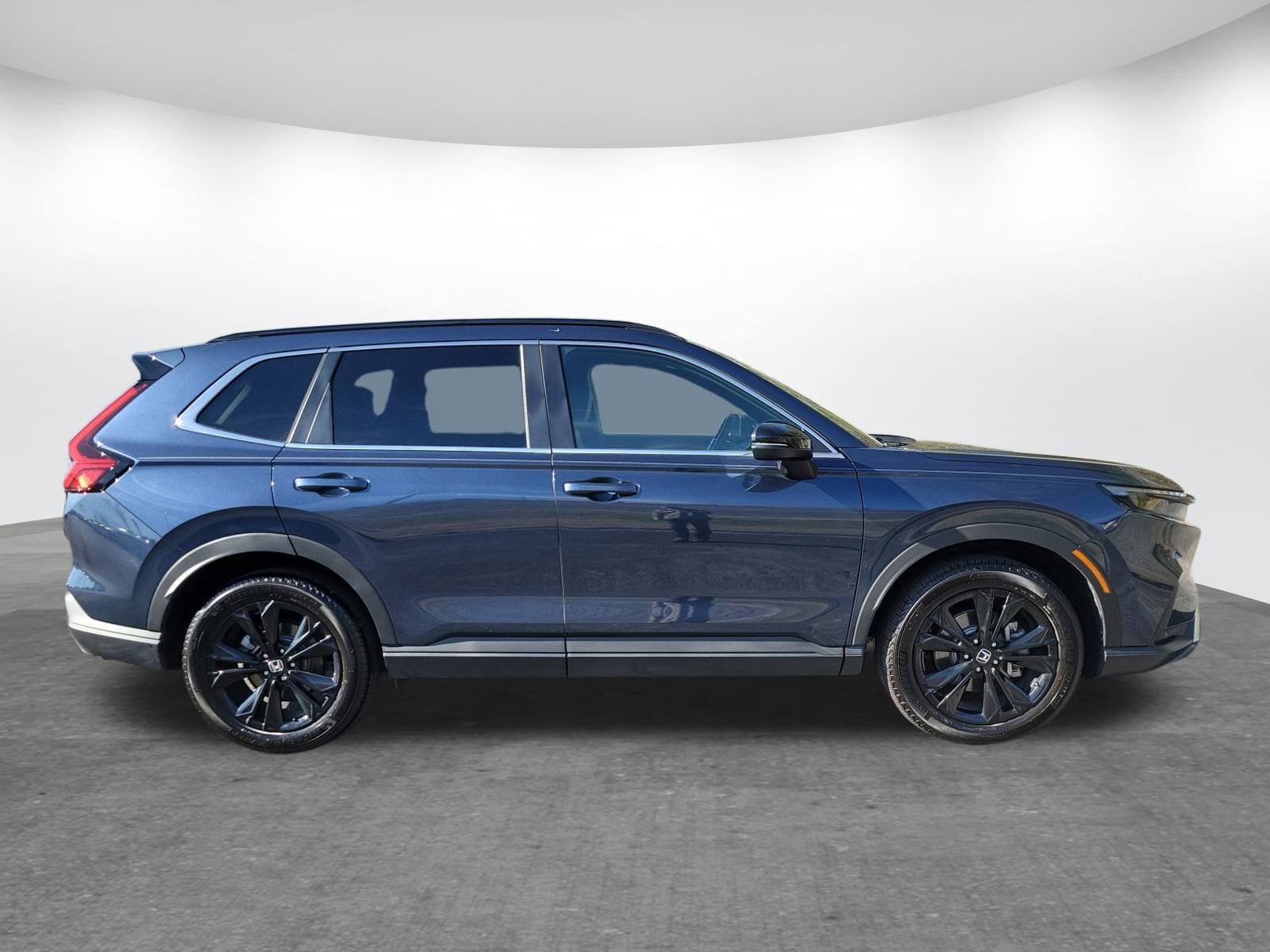 Used 2023 Honda CR-V Sport Touring image 2