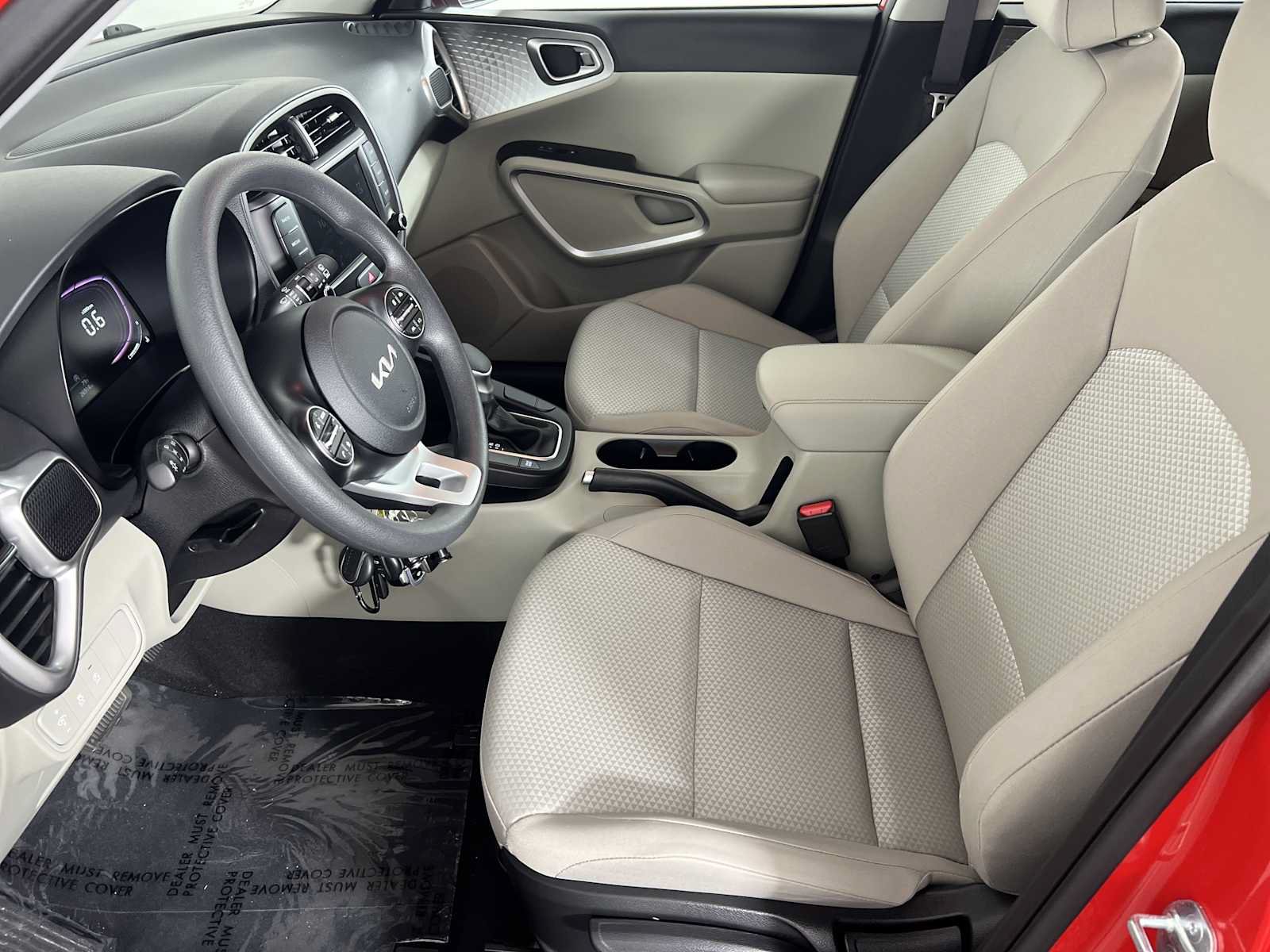 Used 2023 Kia Soul LX FWD image 8