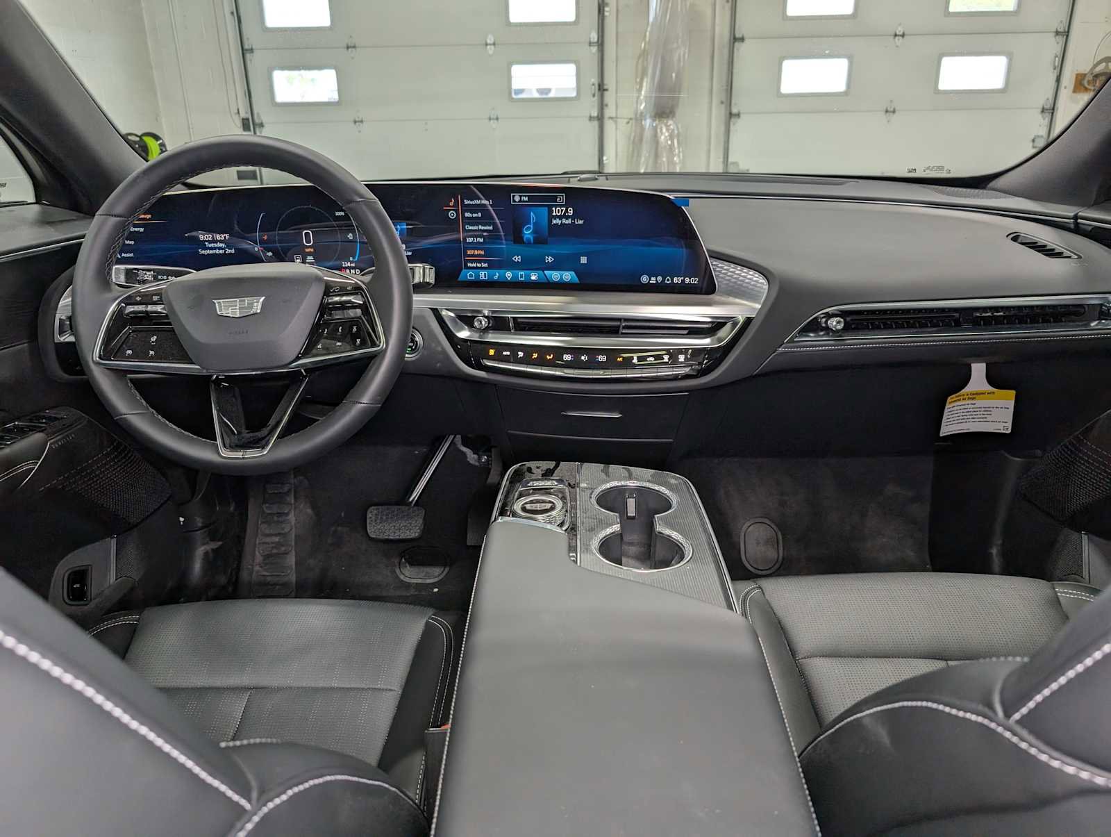 New 2025 Cadillac Lyriq Luxury image 15