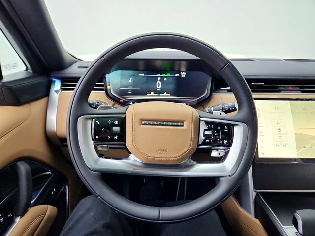 New 2026 Land Rover Range Rover Long Wheelbase SE AWD/4WD image 21