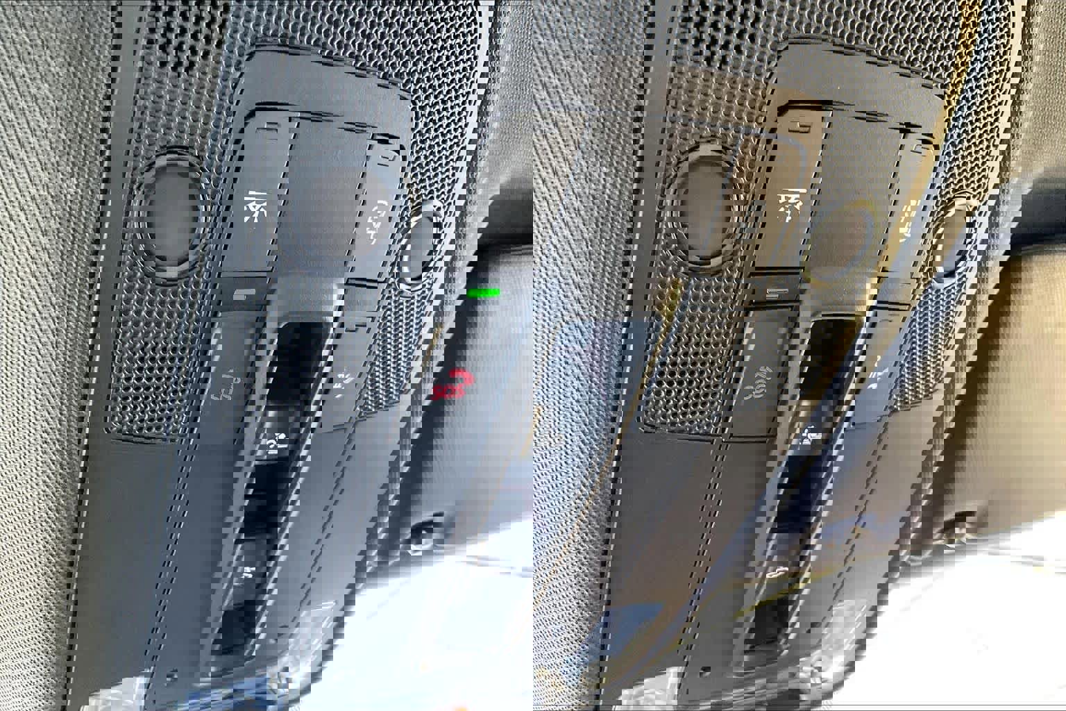 Certified 2025 Audi Q3 2.0T Premium w/ Convenience Package image 33